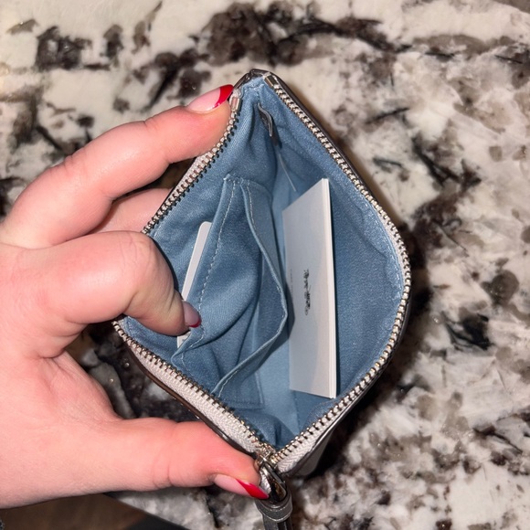 NWT Coach Corner Zip Leather Wristlet Perforated Flower In Metallic Silver - Picture 6 of 7